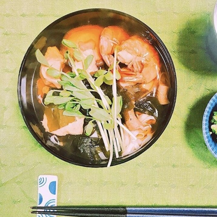 【糖質制限】糖質0麺♡海老と鶏肉の具沢山お蕎麦